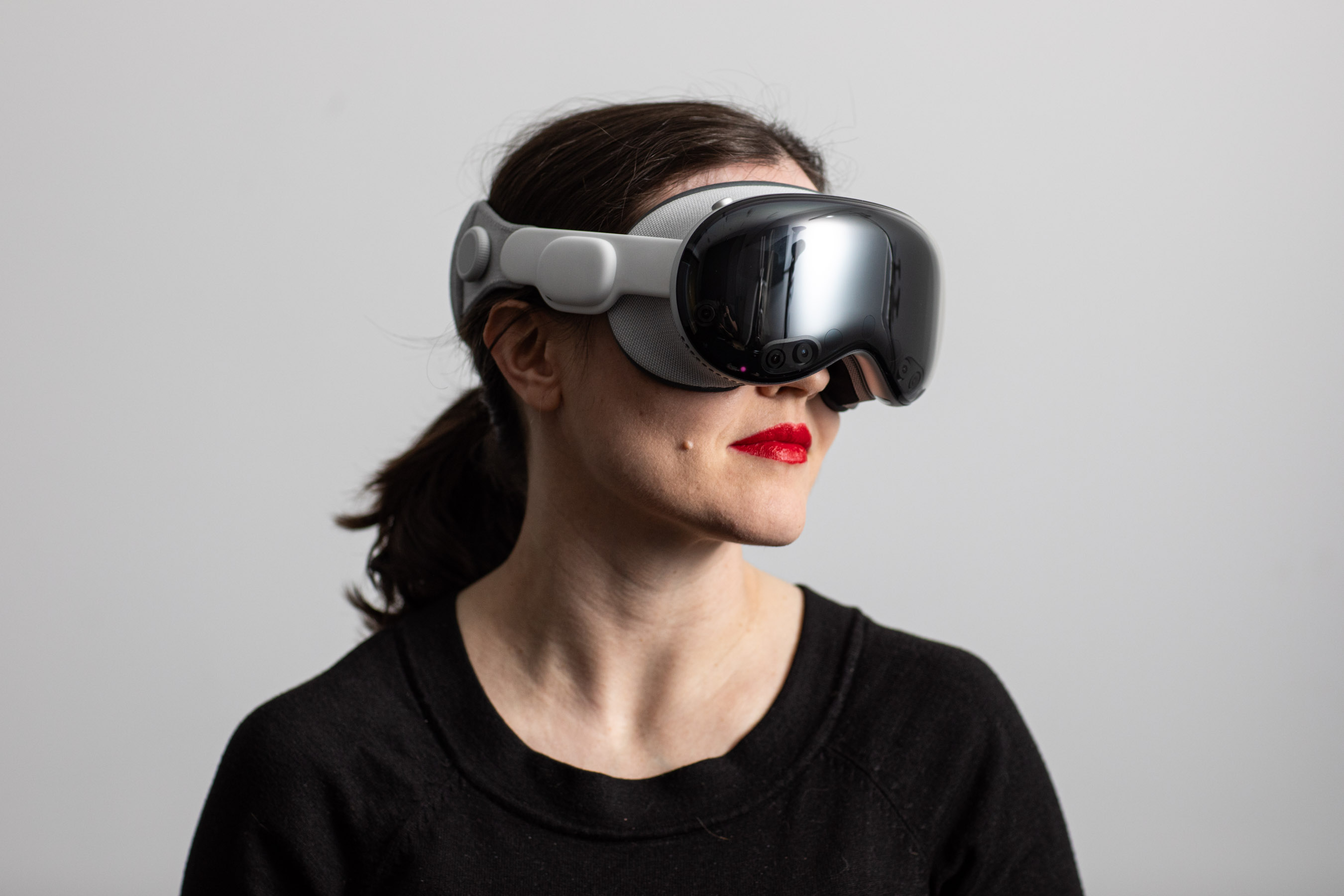 The Verge tech review — The Verge gave a 7/10 to a $3,500 headset most buyers returned